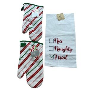 MARTHA STEWART Set of 2 Oven Mitts and 1 Flour Sack Towel